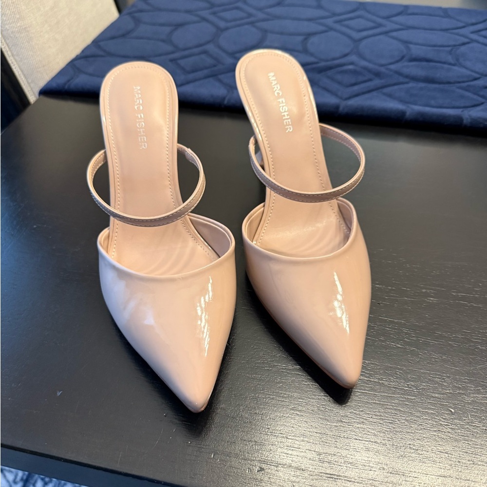 NWOT Marc Fisher Nude Patent Leather Heels - Size 8